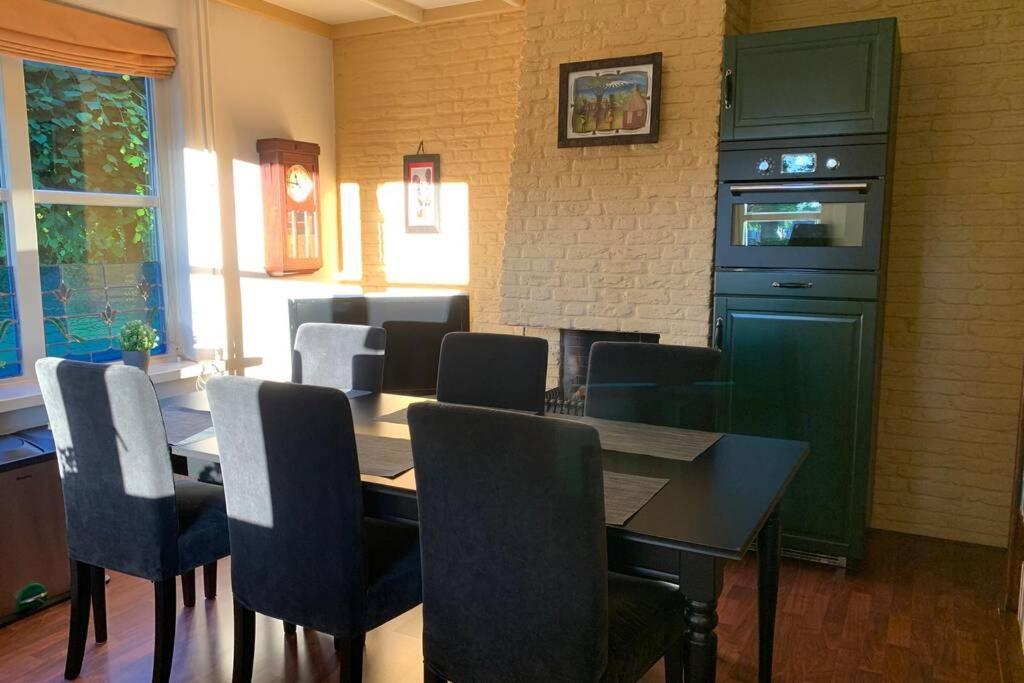 Karibu Het Voorhuis 2 Tot 6 Persoons Luxe Slaapkamers Met Een Mooie Woonkeuken Daarle Экстерьер фото