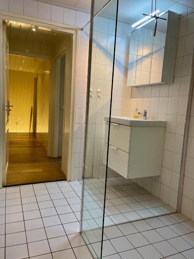Karibu Het Voorhuis 2 Tot 6 Persoons Luxe Slaapkamers Met Een Mooie Woonkeuken Daarle Экстерьер фото
